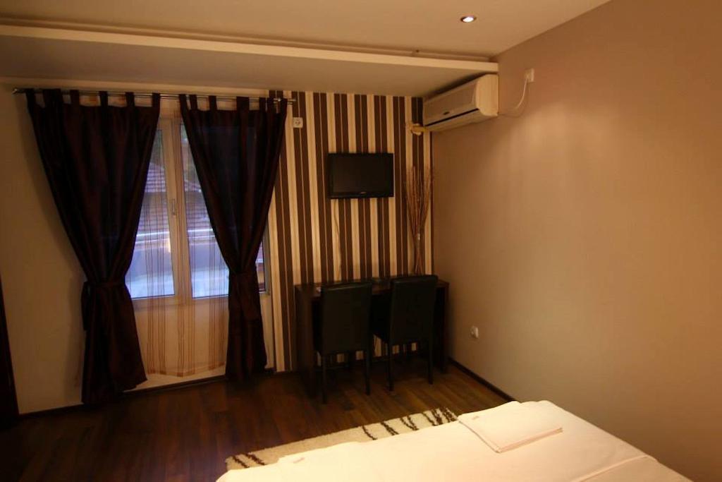 Lira Inn Nis Room photo
